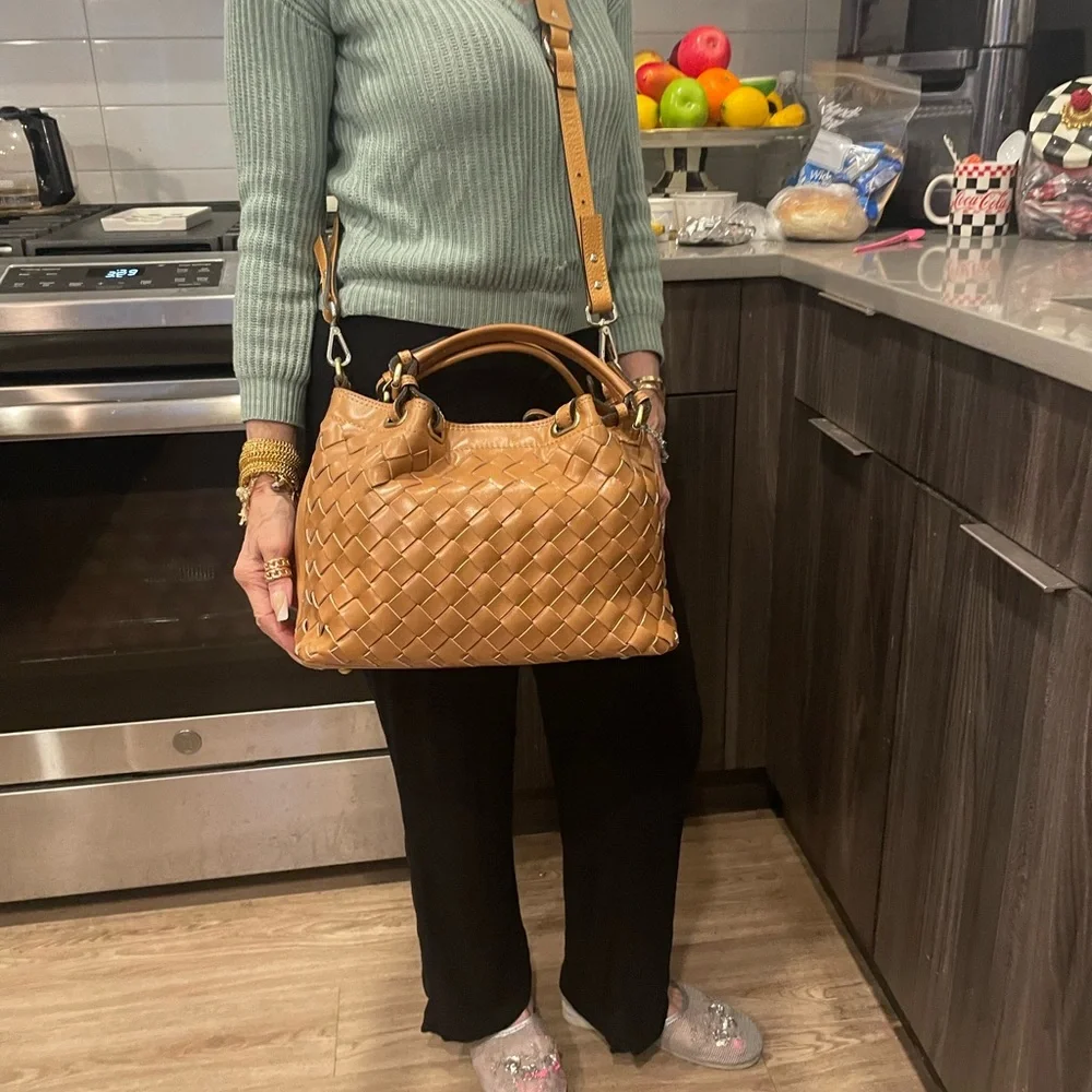 Patricia Nash Discovery woven leather bag - Picture 2 of 13